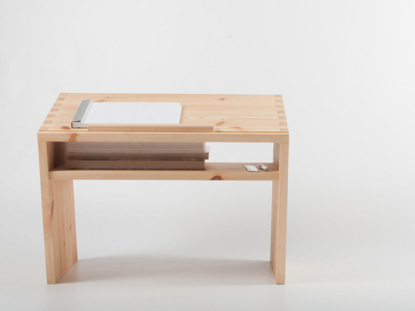 Acute Standing Desk (Pine/Oak)