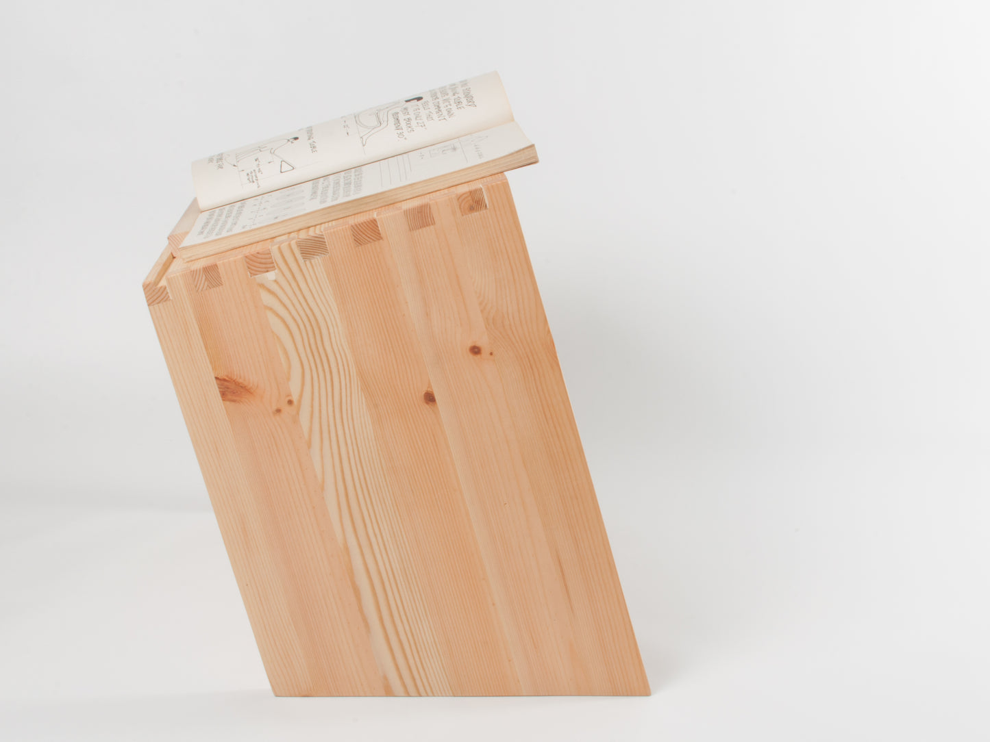 Acute Standing Desk (Pine/Oak)